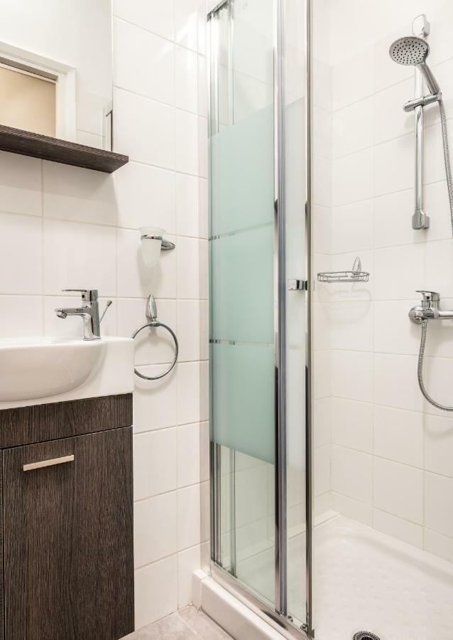 Exceptionally Located Studio Apartment Athén Kültér fotó