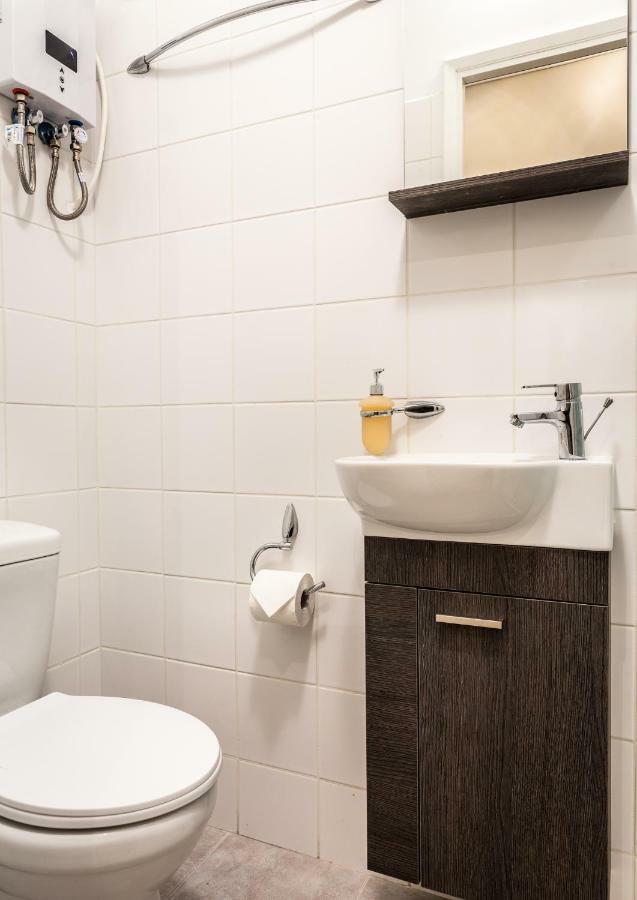 Exceptionally Located Studio Apartment Athén Kültér fotó